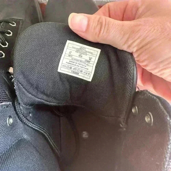 Men’s Merrell Black Boots Used Size 11 - Picture 8 of 9